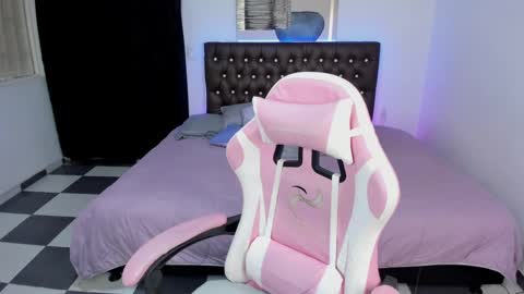 Snapshot of paula_kawaiifu chatting on 02-20-25, 02:02 CALL ME PAULA online show from 02-20-25, 02:02