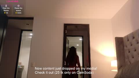 Paula Andrea online show from 07-19-26, 01:31