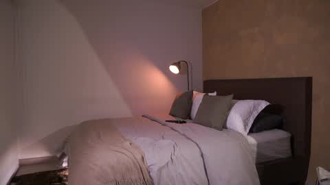 Paula online show from 03-02-25, 02:51