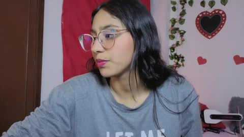 Paula  online show from 05-31-26, 04:09