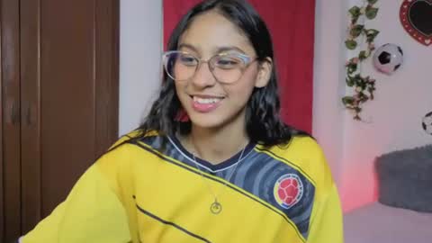 Paula  online show from 06-18-26, 06:35