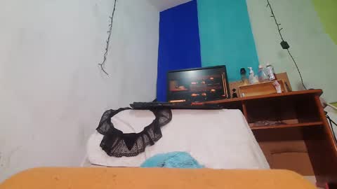 PAULA VALENTINA online show from 12-19-24, 03:18