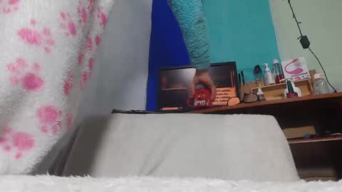 PAULA VALENTINA online show from 01-03-25, 04:00