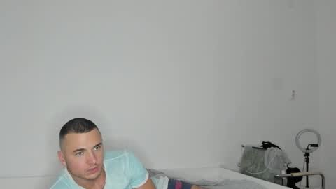 Snapshot of paulblack021 chatting on 11-11-25, 05:24 paulblack021 online show from 11-11-25, 05:24