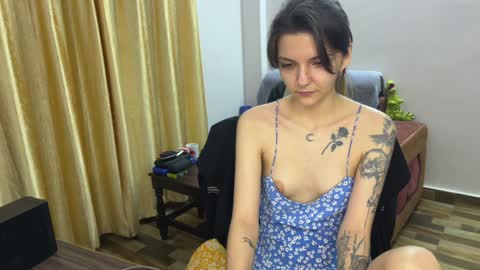 Snapshot of paulettegoddard chatting on 02-02-25, 08:19 Isla Chase online show from 02-02-25, 08:19