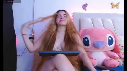 Pau online show from 05-16-26, 03:03