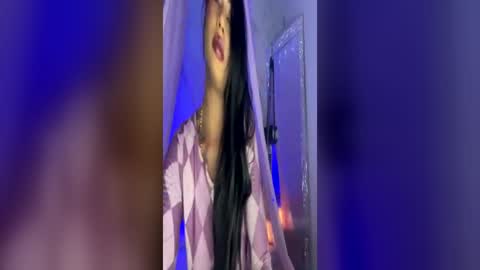   online show from 06-18-26, 07:29
