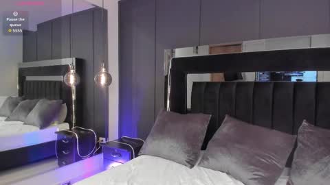 Snapshot of paulina_zuarez chatting on 12-15-25, 09:52 Paulina online show from 12-15-25, 09:52