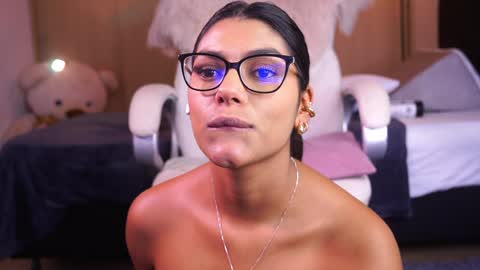 pauline_7 online show from 12-30-24, 06:16