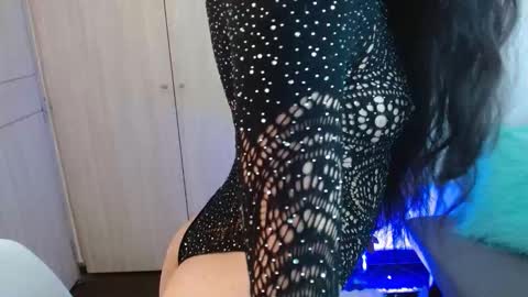 Snapshot of pauliv chatting on 01-10-26, 09:30 Paulina online show from 01-10-26, 09:30