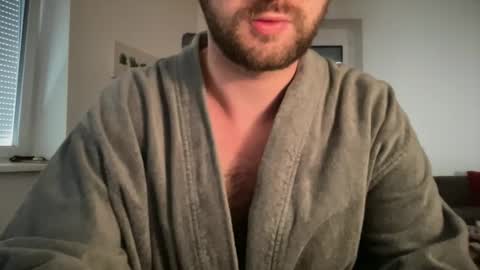 Snapshot of paulsimpsn chatting on 02-26-26, 08:57 love bush online show from 02-26-26, 08:57