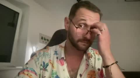 love bush online show from 06-27-26, 07:52