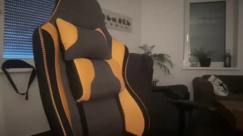 love bush online show from 06-29-26, 04:51