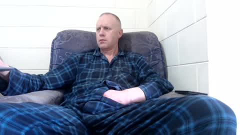 Snapshot of paulstevenson2064 chatting on 08-06-26, 02:24 paulstevenson2064 online show from 08-06-26, 02:24