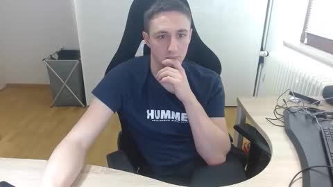 Snapshot of paulthesub chatting on 01-13-26, 08:47 Paul online show from 01-13-26, 08:47