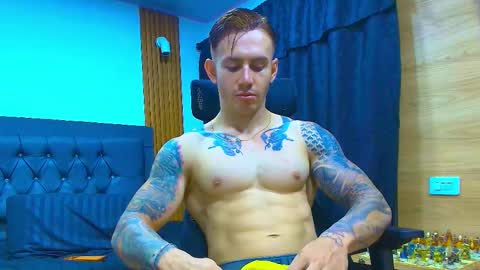 Snapshot of paulthompson_ chatting on 05-18-26, 04:13 Paul online show from 05-18-26, 04:13