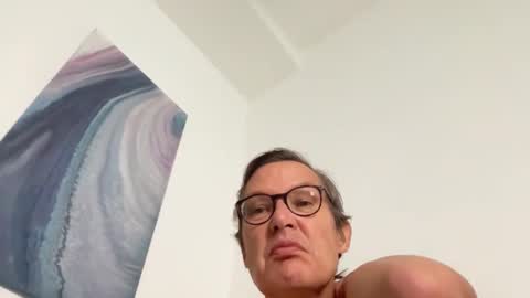 Snapshot of paulwill2377 chatting on 12-22-25, 08:06 paulwill2377 online show from 12-22-25, 08:06