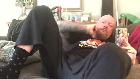 paulyb445 online show from 10-02-25, 03:08