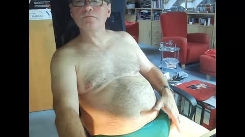 Snapshot of pavlovsdog2006 chatting on 12-02-24, 09:35 Pavlov aka Peter online show from 12-02-24, 09:35