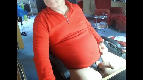 Snapshot of pavlovsdog2006 chatting on 01-07-25, 08:24 Pavlov aka Peter online show from 01-07-25, 08:24