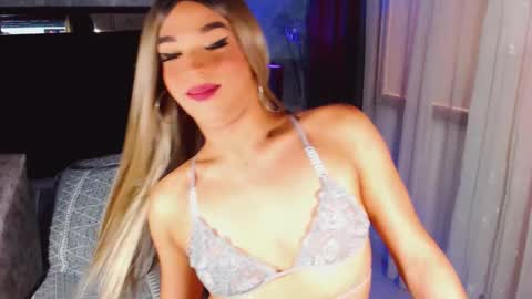 Snapshot of paytoncamila chatting on 03-09-25, 11:58 Payton online show from 03-09-25, 11:58