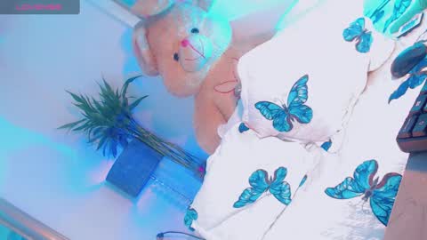 Snapshot of paytoncamila chatting on 09-15-25, 02:17 Payton online show from 09-15-25, 02:17