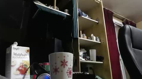 pc8474408 online show from 12-04-25, 02:04