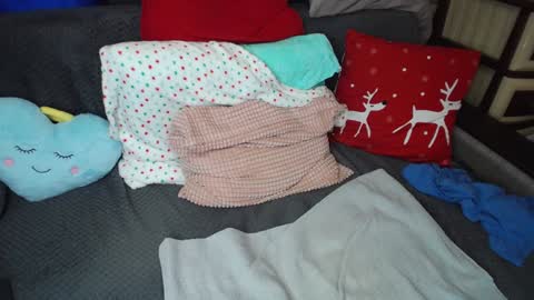 Snapshot of peaceduke chatting on 12-25-24, 07:57 FOUNTAIN SQUIRT online show from 12-25-24, 07:57