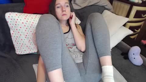 Snapshot of peaceduke chatting on 10-01-25, 05:46 FOUNTAIN SQUIRT online show from 10-01-25, 05:46