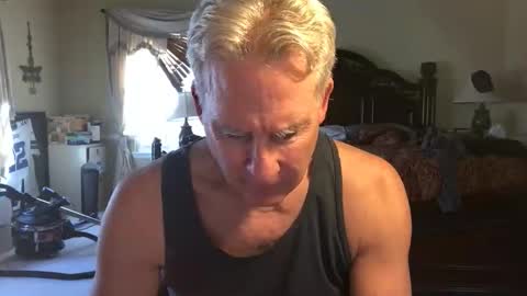 peacemakerone1 online show from 02-01-26, 10:08