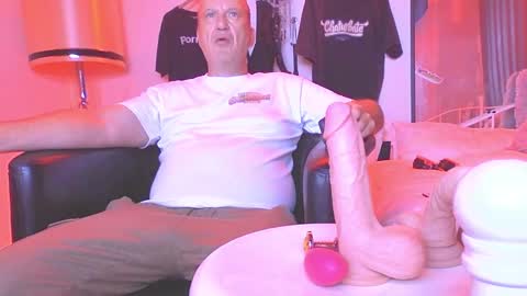 Snapshot of peacetous chatting on 01-01-25, 03:56 Marc online show from 01-01-25, 03:56