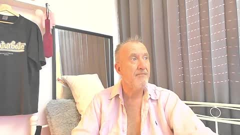 Snapshot of peacetous chatting on 01-18-25, 12:36 Marc online show from 01-18-25, 12:36