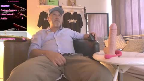 Snapshot of peacetous chatting on 03-09-25, 10:19 Marc online show from 03-09-25, 10:19