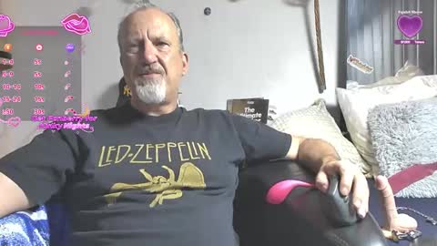 Snapshot of peacetous chatting on 11-09-25, 08:29 Marc online show from 11-09-25, 08:29