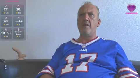 Snapshot of peacetous chatting on 07-09-26, 05:50 Marc online show from 07-09-26, 05:50
