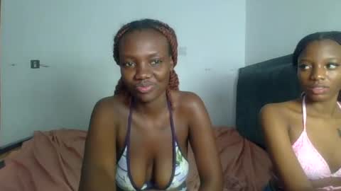 peach_ebonny online show from 06-18-26, 09:19