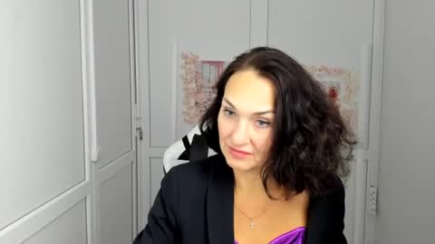 Snapshot of peachboomm chatting on 07-21-26, 12:18 Christina online show from 07-21-26, 12:18