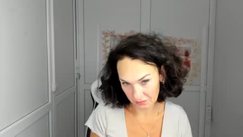 Snapshot of peachboomm chatting on 07-24-26, 12:25 Christina online show from 07-24-26, 12:25