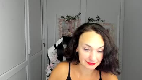 Snapshot of peachboomm chatting on 08-07-26, 05:53 Christina online show from 08-07-26, 05:53