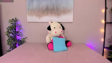 Briana online show from 04-14-26, 01:28