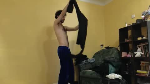 Snapshot of peachcreamcouple chatting on 09-23-25, 04:59 Lexy Peach online show from 09-23-25, 04:59