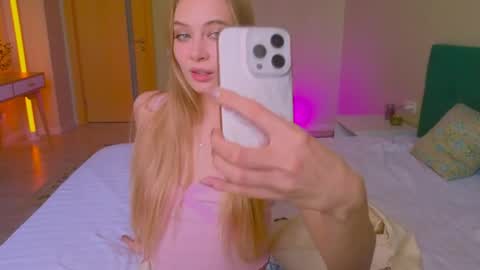 Lexy Peach online show from 05-10-26, 09:36