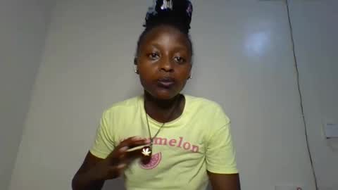 Snapshot of peachy_ebony chatting on 11-11-25, 02:55 peachy_ebony online show from 11-11-25, 02:55