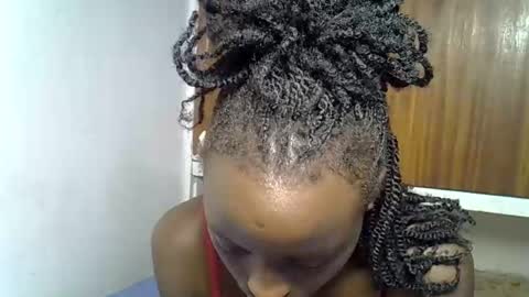 Snapshot of peachy_ebony chatting on 11-16-25, 02:39 peachy_ebony online show from 11-16-25, 02:39