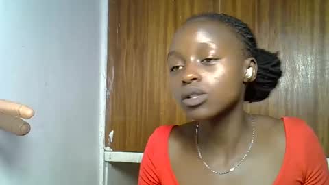 Snapshot of peachy_ebony chatting on 11-17-25, 02:50 peachy_ebony online show from 11-17-25, 02:50