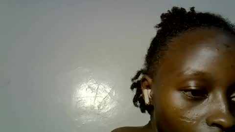 Snapshot of peachy_ebony chatting on 11-30-25, 04:22 peachy_ebony online show from 11-30-25, 04:22
