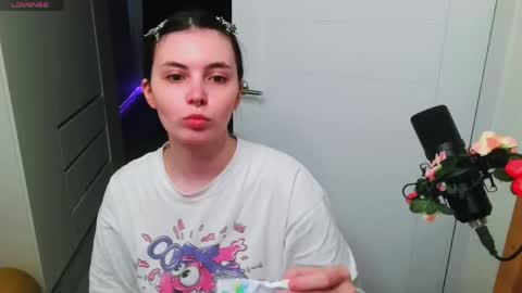 Snapshot of peachybabe__ chatting on 05-10-26, 05:18 Peachy online show from 05-10-26, 05:18