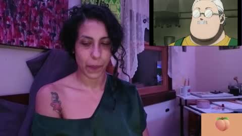 Snapshot of peachykeentv chatting on 01-20-25, 10:37 PeachyKeenTV online show from 01-20-25, 10:37