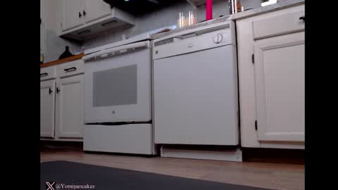 peachypeachgirl online show from 01-16-25, 04:38