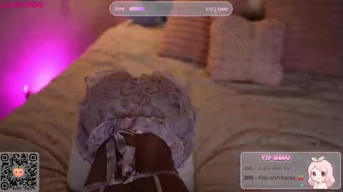 peachypeachgirl online show from 10-16-25, 04:41